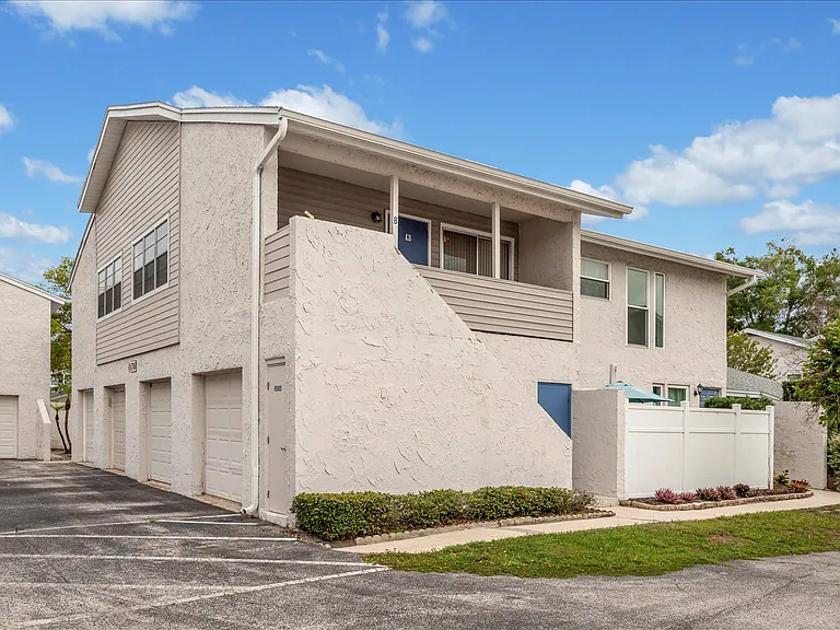 2786B Curry Ford Rd — Photo 2