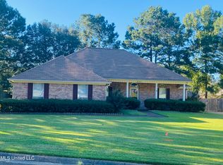 771 Highpoint Dr, Byram, MS 39272
