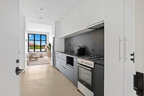 Rented by Home by Choice LLC | media 9