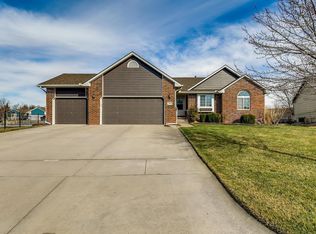 1816 N Columbine St, Andover, KS 67002