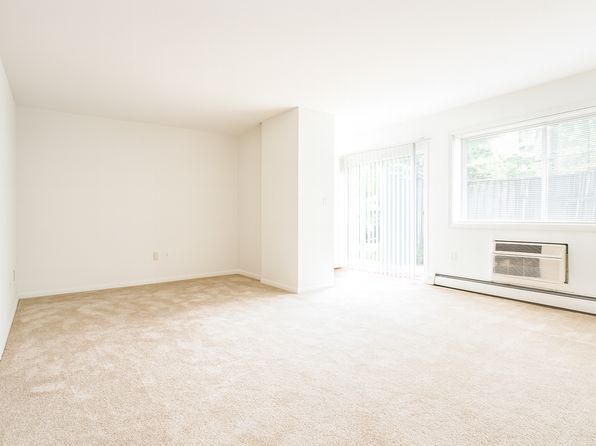 4465 Macarthur Blvd NW #8