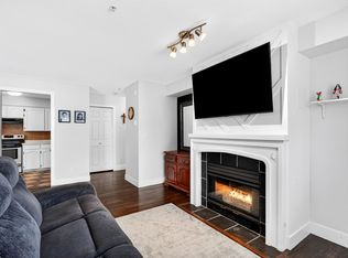 22275 123rd Ave #101, Maple Ridge, BC V2X4E1
