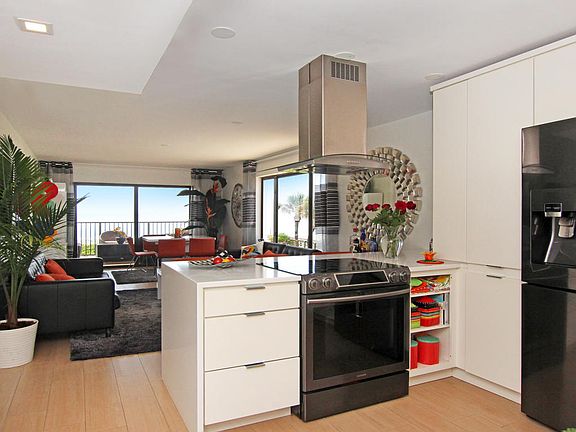 5th image of 4600 Ocean Beach Blvd APT 304