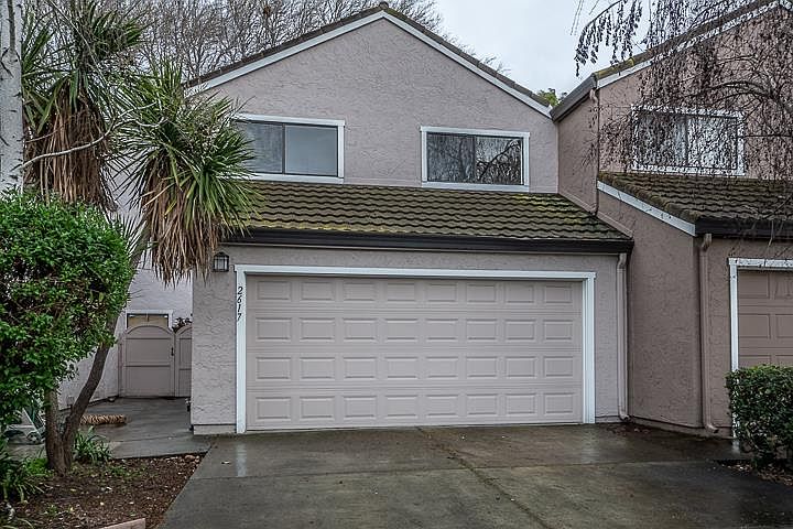 1st image of 2617 S Park Ln