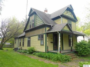 219 Woodlawn Rd, Lincoln, IL 62656