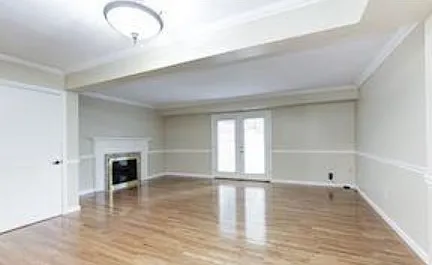7740 Tiverton Dr — Photo 8