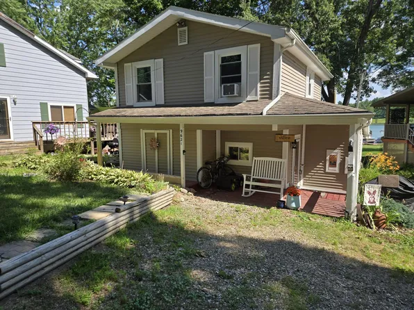 9621 Lakeview Dr, Jerome, MI 49249