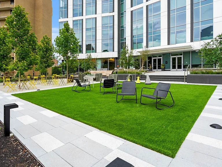 Terrace Lounge