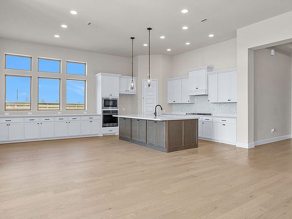 2nd image of 4911 Ara Dr