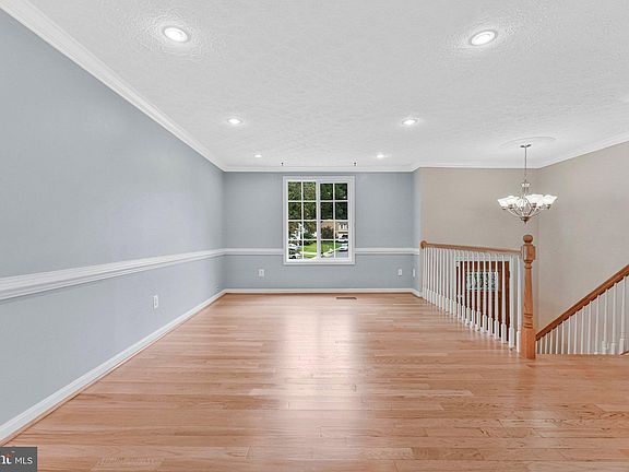 4th image of 8471 Great Lake Ln