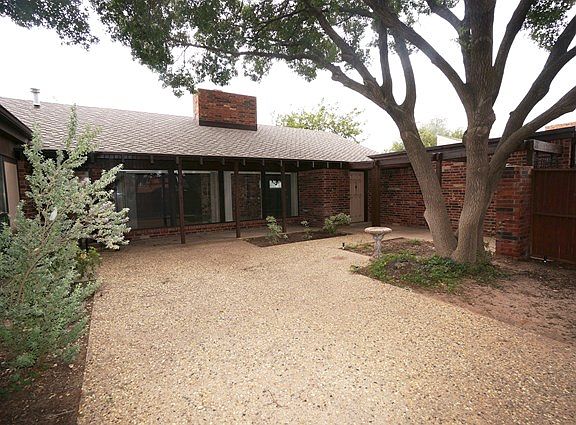 3rd image of 4005 Lakeside Dr