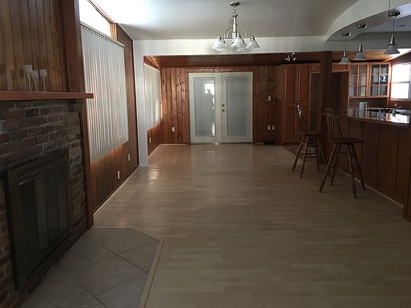 3rd image of 3007 Alta Vista St
