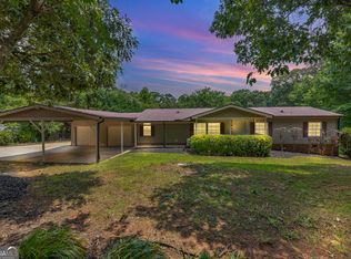 219 Forest Lake Rd, Pendergrass, GA 30567