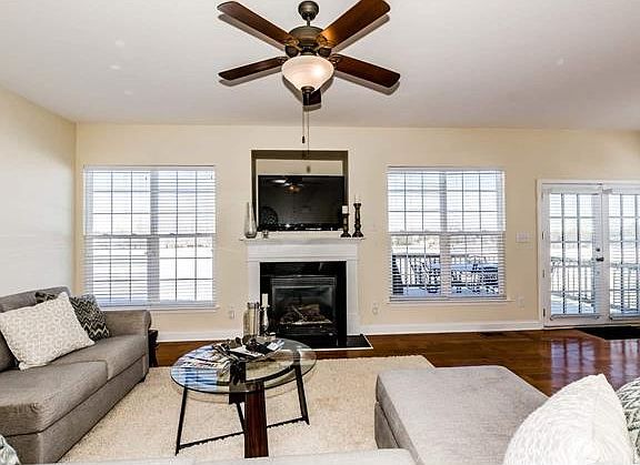 4th image of 5038 Orchard Park Dr