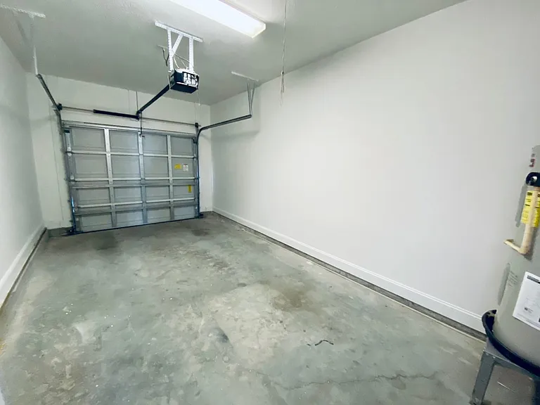 Garage_04022022