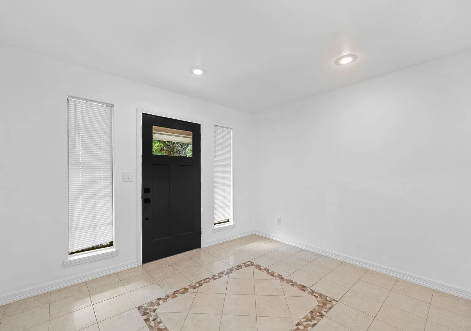 Spacious & Remodeled 3-Bedroom Home for Rent in Central McAllen! — Photo 2