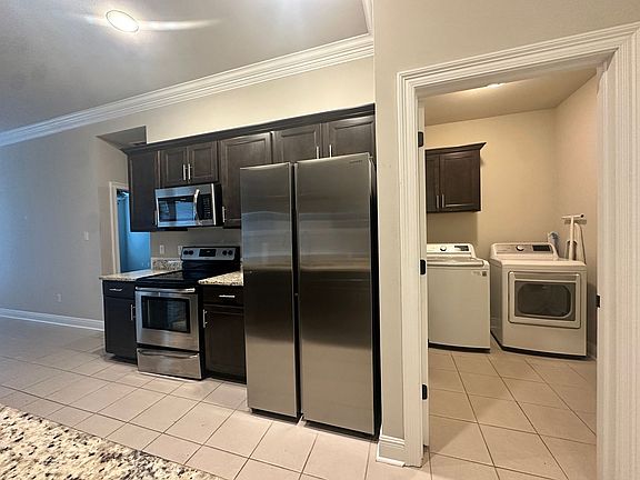 3rd image of 2047 Orleans Run Dr