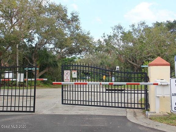 3rd image of 8755 Oleander Ct #8755