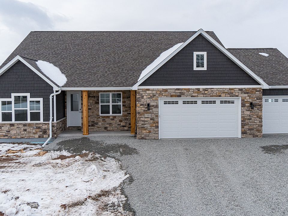 1st image of 2024 Big Bend Dr #7YG9LP