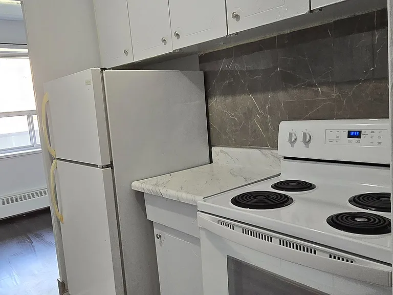 1651 Victoria Park Ave #302 — Photo 16