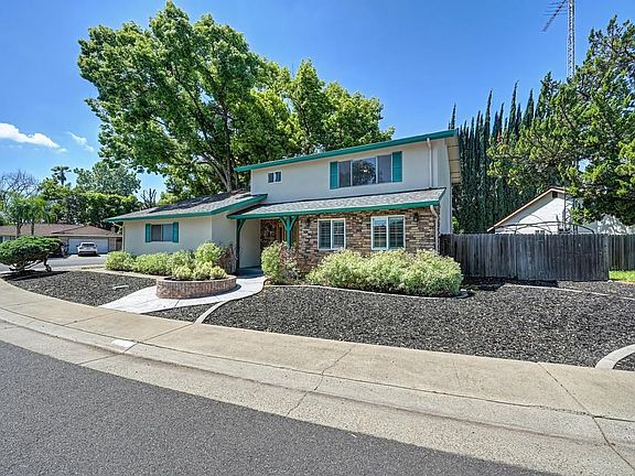 2nd image of 10166 La Gloria Way