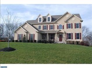 7 Woodbridge Rd, Collegeville, PA 19426