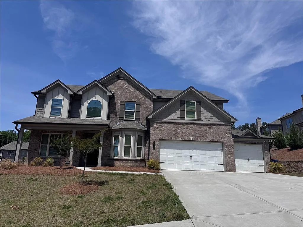 5 bed, 3.0 bath, 3184 sqft, $3,000 — Photo 1