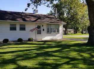241 W Oak St, Paxton, IL 60957