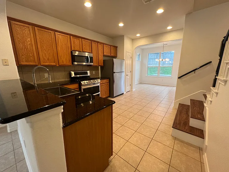 1101 Salem Park Ct — Photo 13