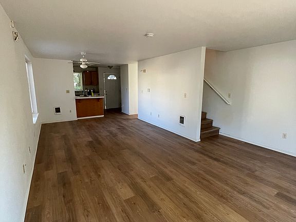 4th image of 10608 19th Avenue Ct S #10608