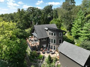 N7694 Woodchuck Aly, Whitewater, WI 53190