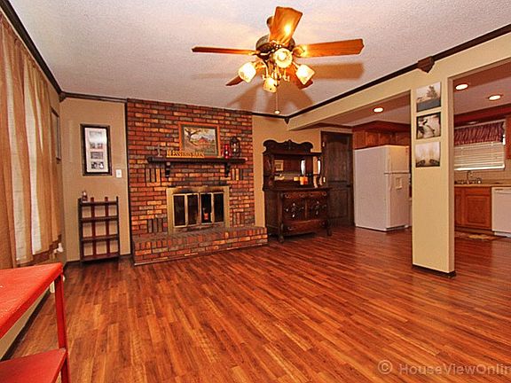 5th image of 605 Goodson Dr