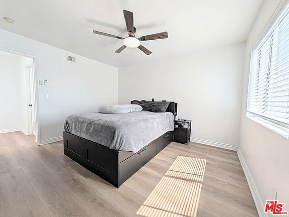 5th image of 11826 Loma Dr APT 105