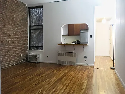 Rented by Ethan Blinder, LREB | media 14