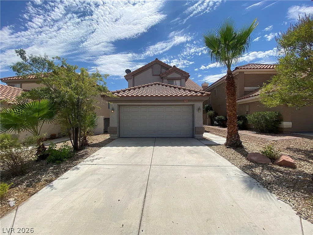 3 bed, 2.5 bath, 1657 sqft, $2,100 — Photo 1