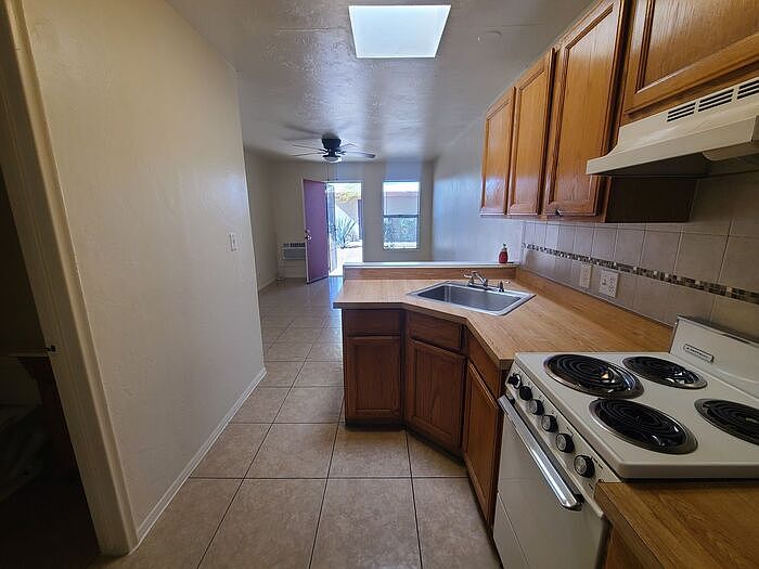 1st image of 4350 E Fairmount St APT 4B