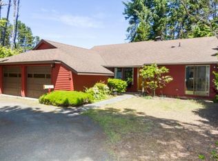 80 Ridge Pl, Depoe Bay, OR 97341