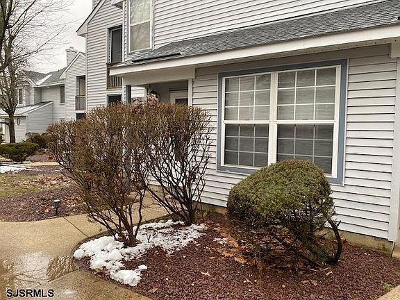 3rd image of 45 Waterview Dr #45