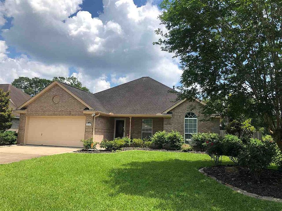 1st image of 2701 Post Oak Dr
