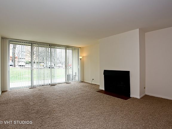 2nd image of 5820 Oakwood Dr Unit 1E