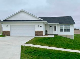 185 Kenton Way, Williamsburg, IA 52361