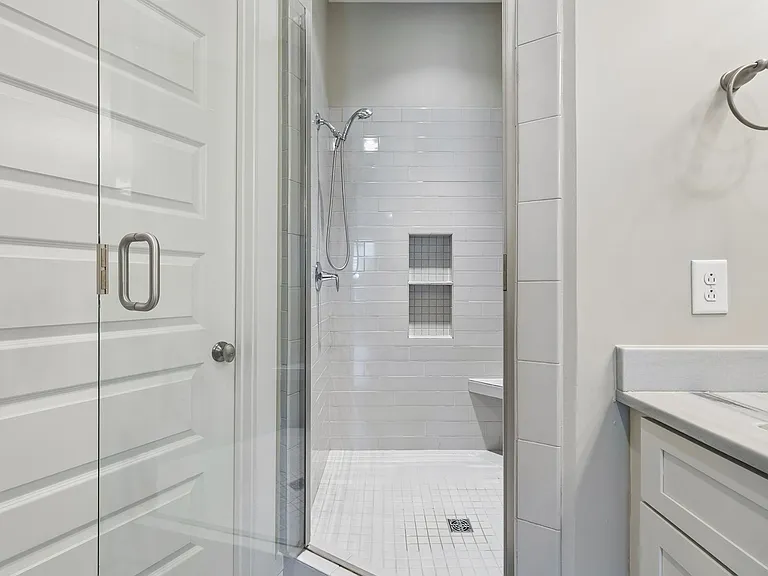 6016 Post Rd — Photo 17