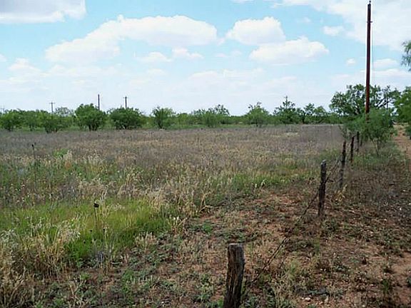 3rd image of 4453 County Road 408