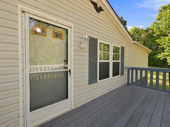 4th image of 128 Porterfield Hill Rd