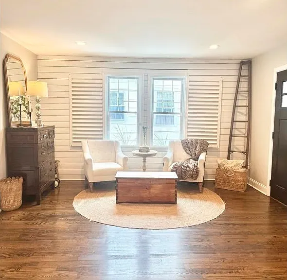 20 Colonial Rd — Photo 4