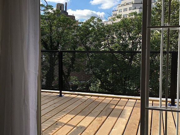 4th image of 134 W 11th St APT 5
