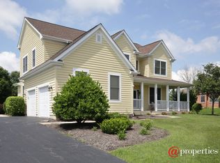 7905 Redtail Dr, Crystal Lake, IL 60014