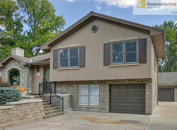2nd image of 8405 Santa Fe Ln