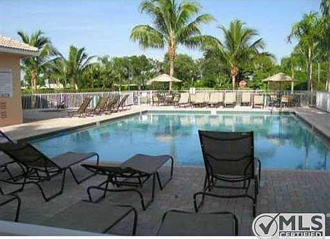 2nd image of 406 E Coral Trace Cir