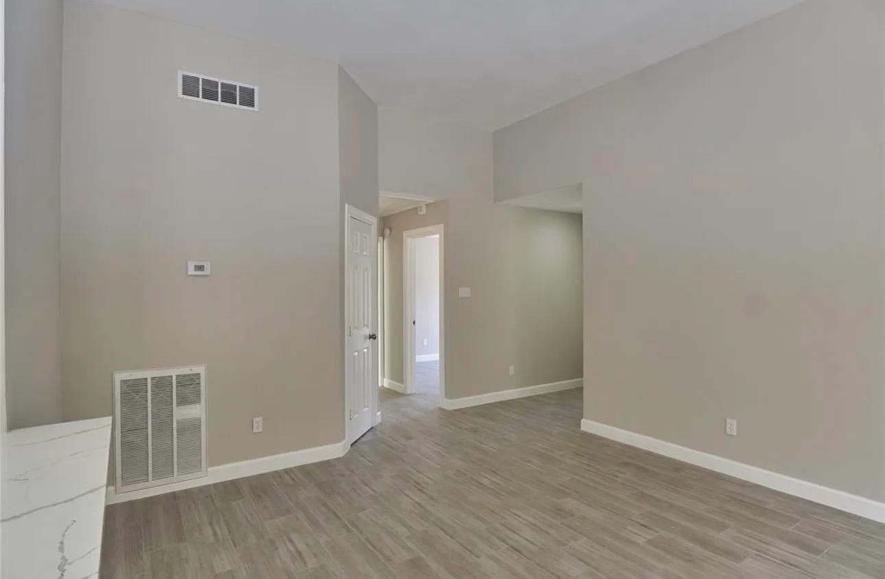3 bed, 1504 sqft, $1,800 — Photo 3